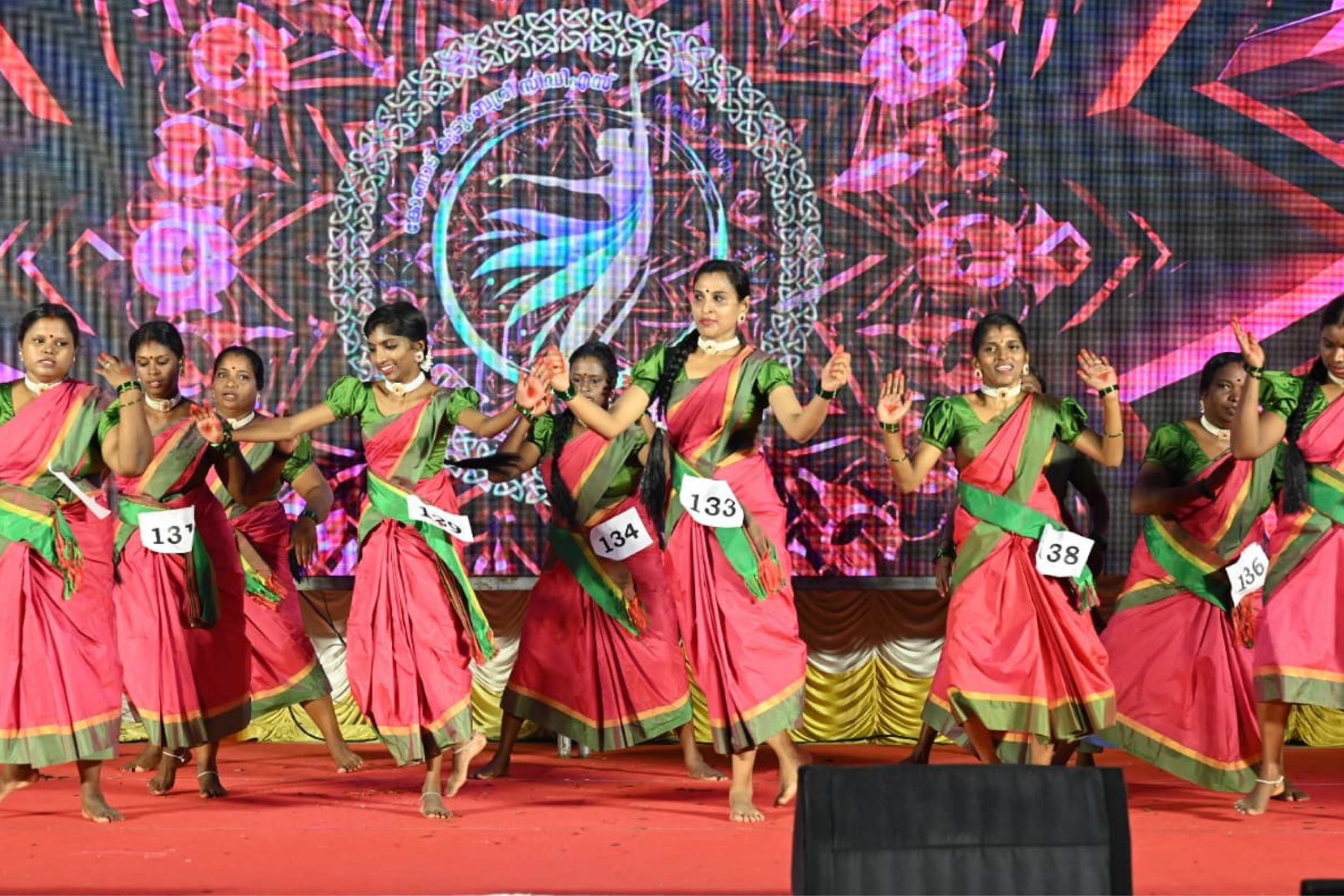 MARATHON DANCING - LARGEST WOMEN'S MARATHON DANCING